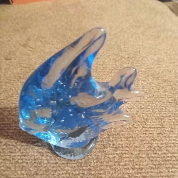 Art Glass Angel Fish Blue United States Commemorative Fine Art Gallery collector - Picture 1 of 3